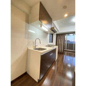Room image 8