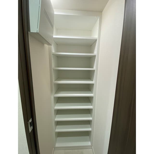 Room image 13