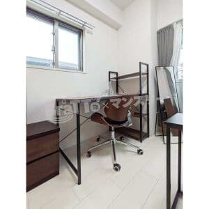 Room image 10