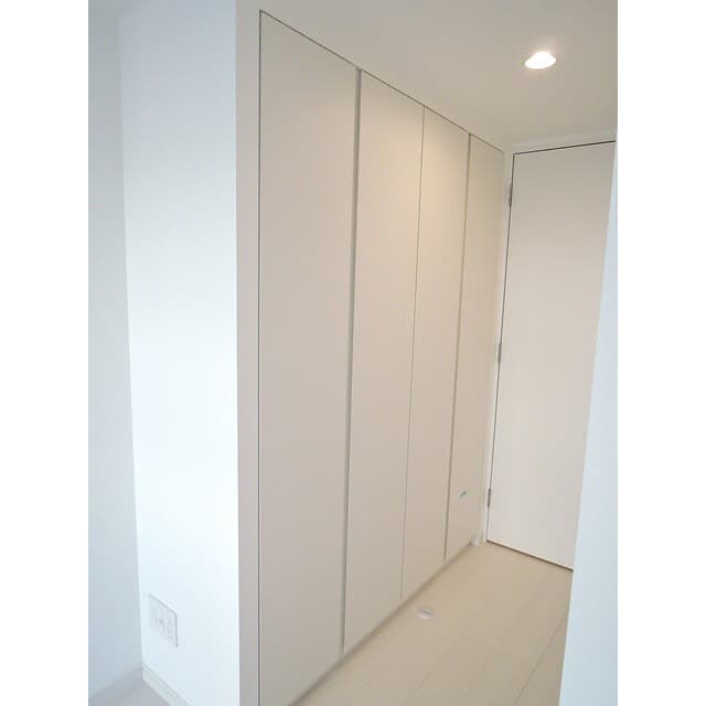 Room image 15