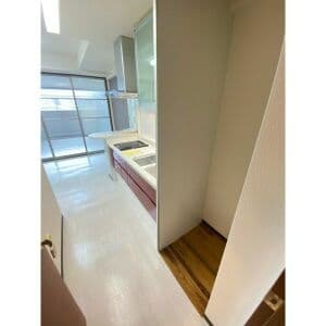 Room image 16