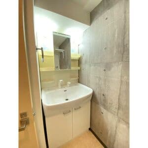 Room image 15