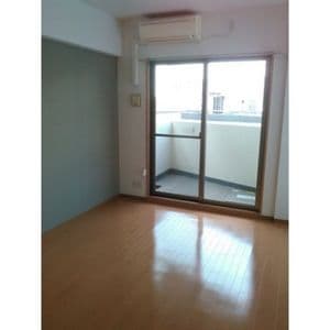Room image 14