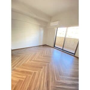 Room image 16