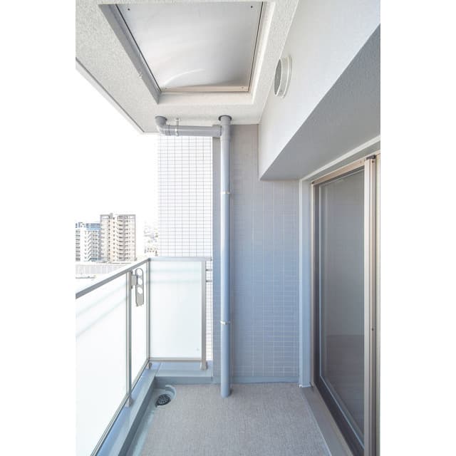 Room image 15