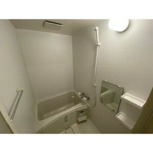Room image 15