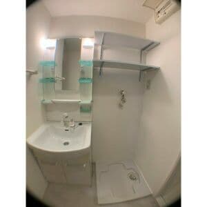 Room image 15