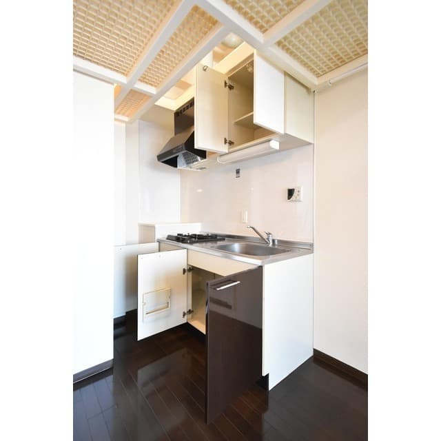 Room image 9