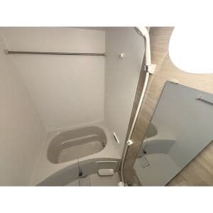 Room image 9