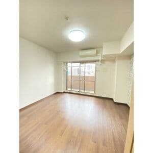 Room image 16