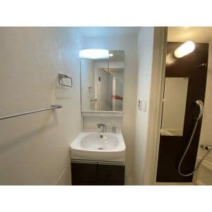Room image 12