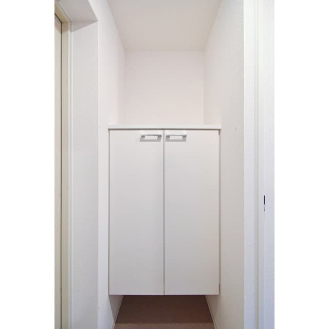 Room image 16