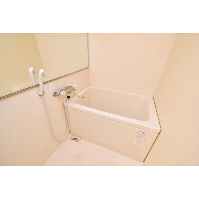 Room image 10