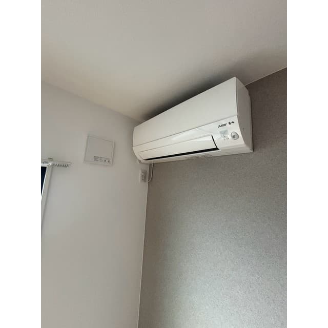 Room image 16