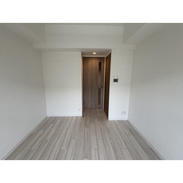 Room image 13