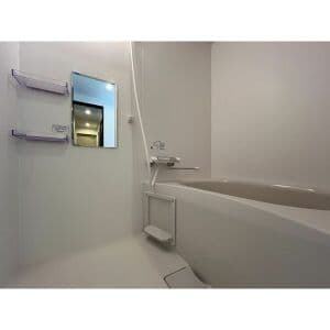 Room image 13