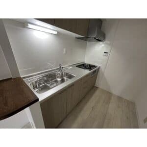 Room image 15
