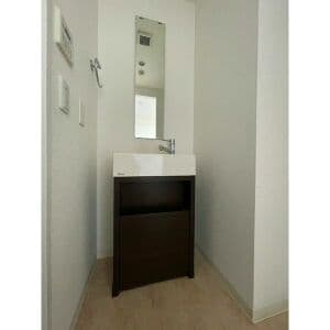 Room image 16