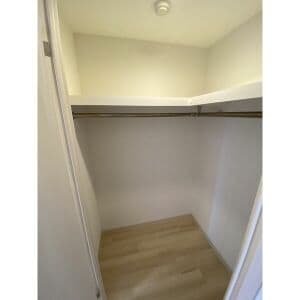 Room image 16