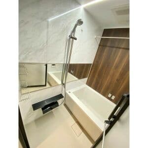 Room image 15