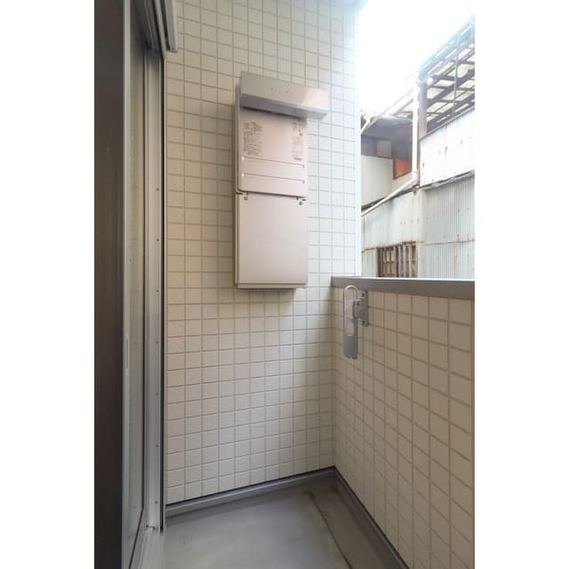 Room image 9