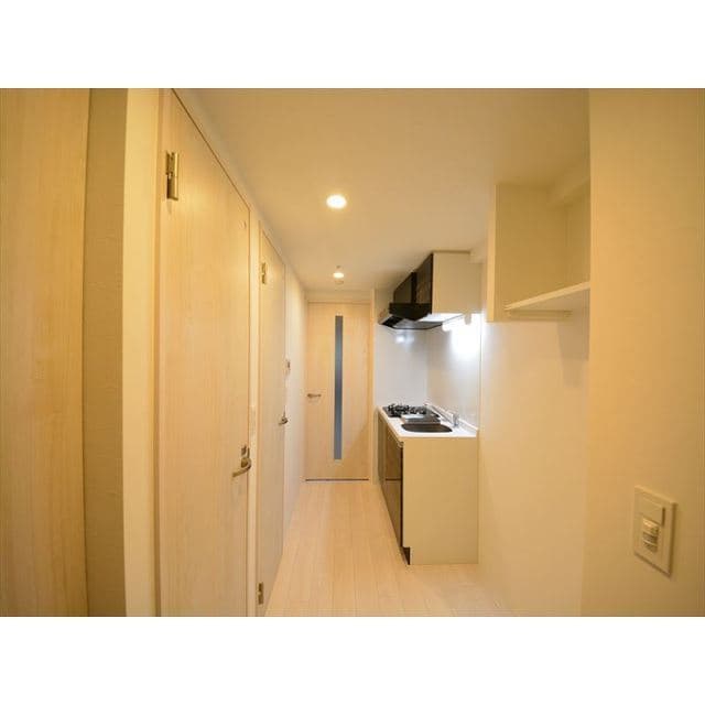 Room image 9