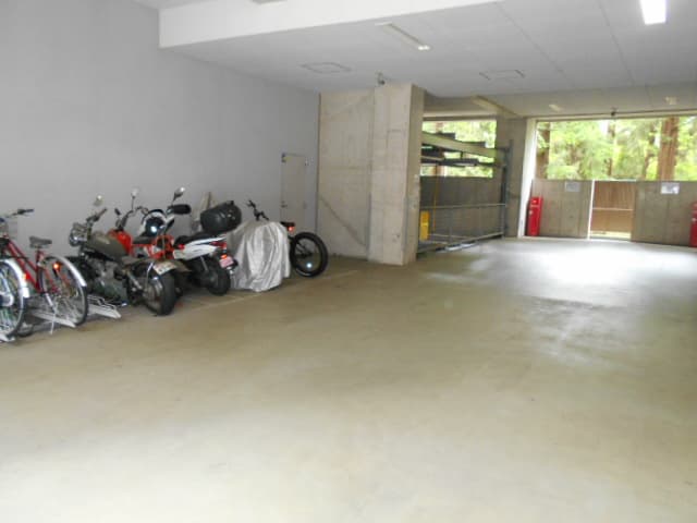 Room image 16