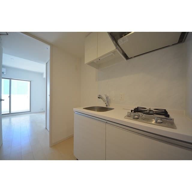 Room image 8