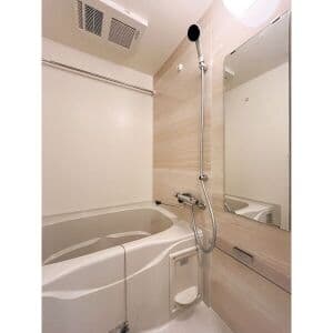 Room image 13