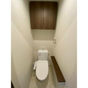 Room image 16