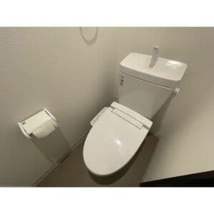 Room image 11