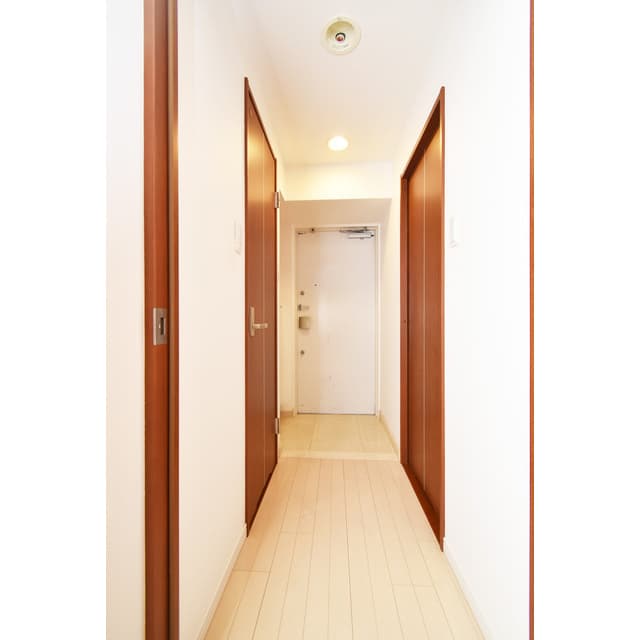 Room image 11
