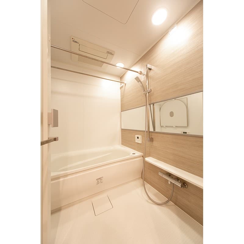Room image 8