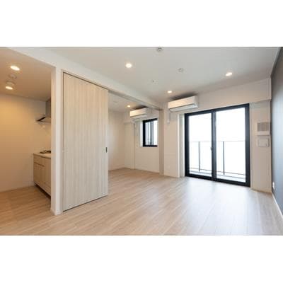 Room image 10