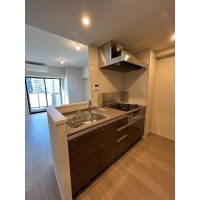 Room image 9