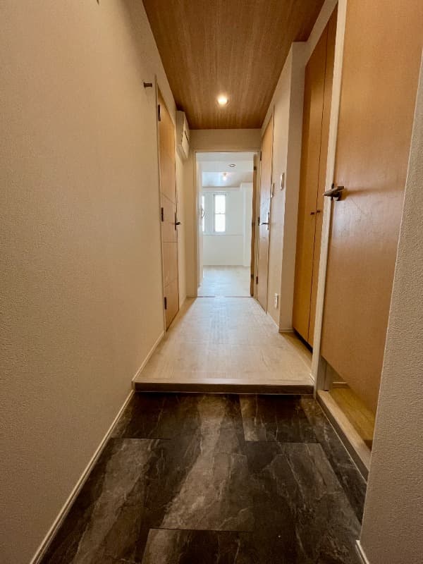 Room image 13