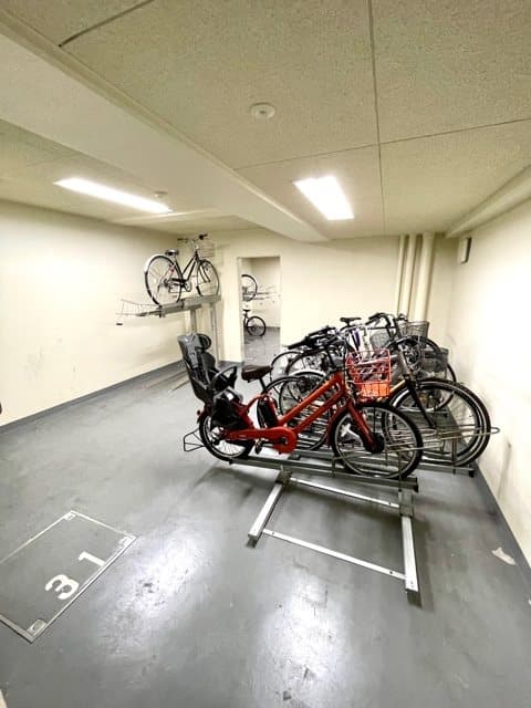 Room image 15
