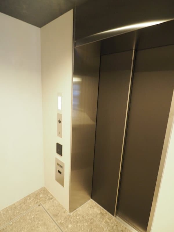 Room image 12