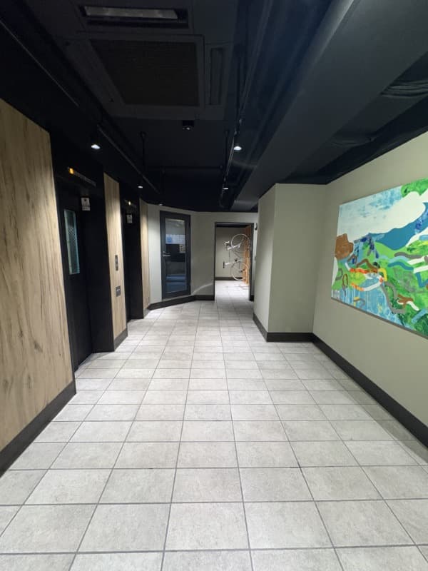 Room image 11