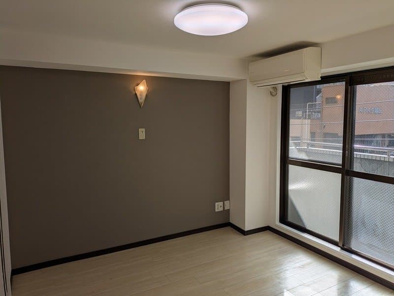 Room image 12