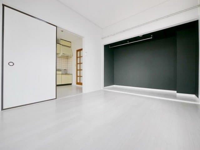 Preview interior of Maison Eternal