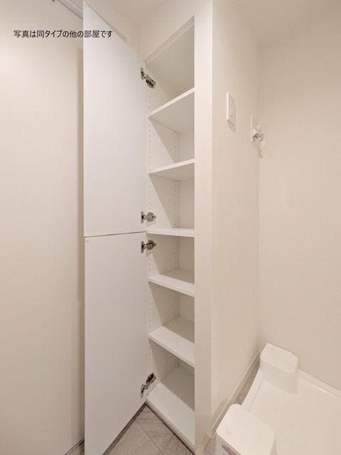 Room image 16