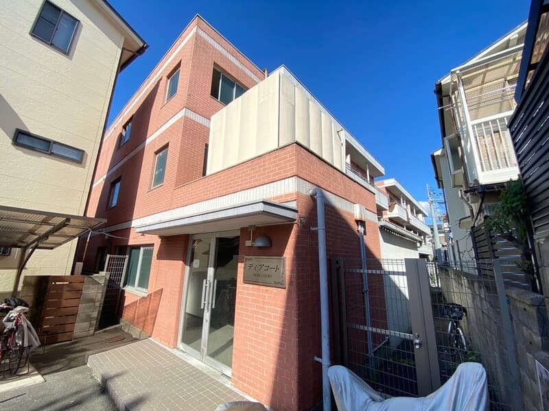Main Image