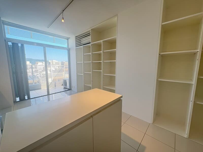 Room image 13
