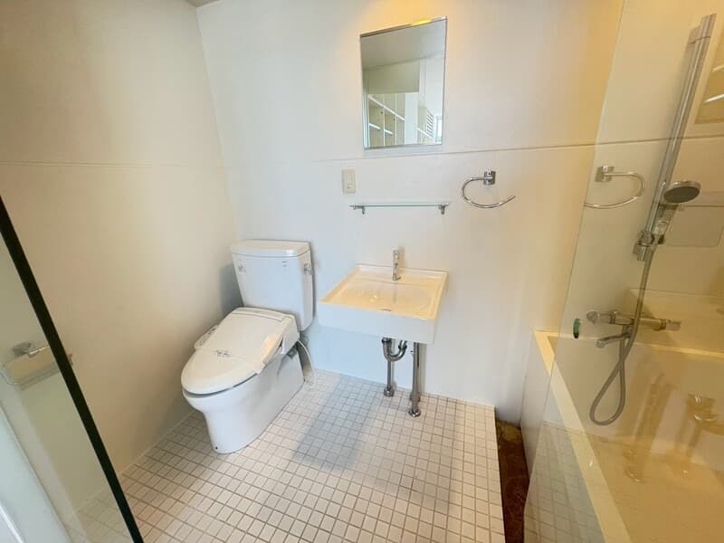 Room image 9