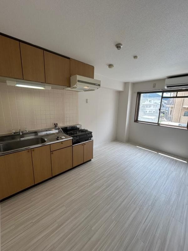 Preview interior of Rb Planesia Hoshinoko Yawata Station