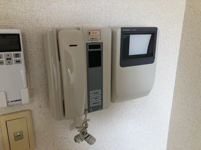 Room image 16