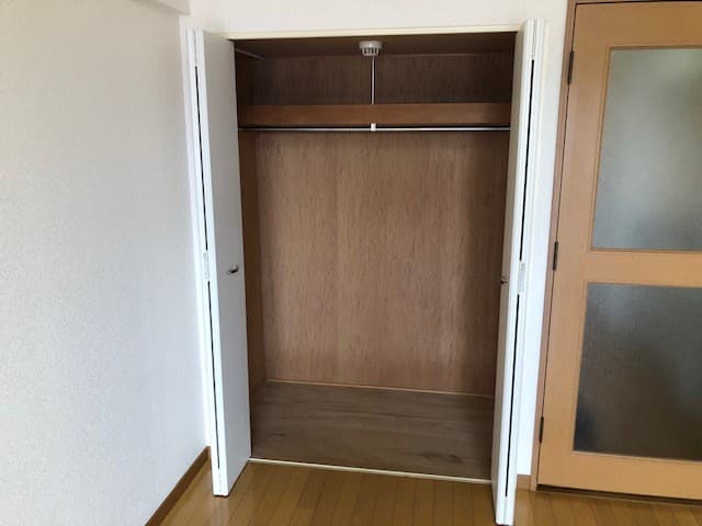 Room image 13