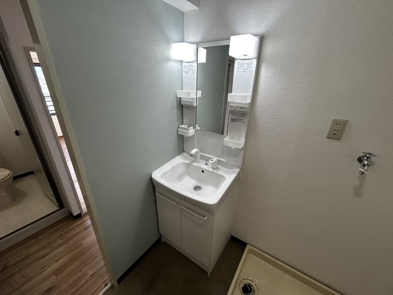 Room image 14