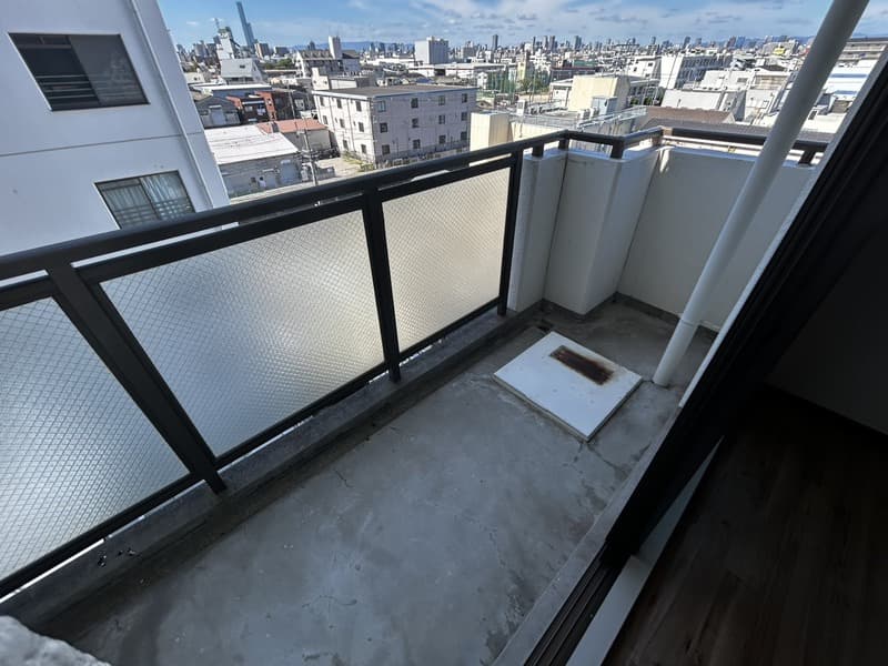 Room image 15